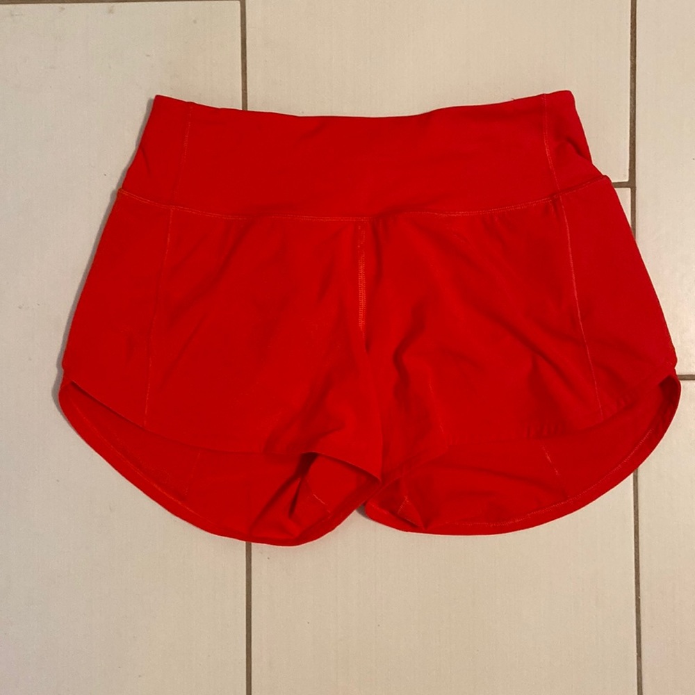 EUC Lululemon shorts 4 Tall